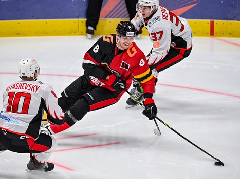 27.07.2023. Товарищеский матч. «Авангард» - «Омские Крылья» 6:5 Б