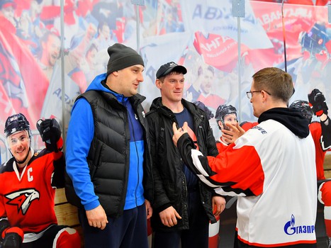 31.03.2019. Фан-зоны "Авангарда" в Омске 