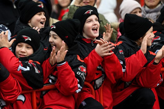 Открытие хоккейной коробки имени Максима Сушинского