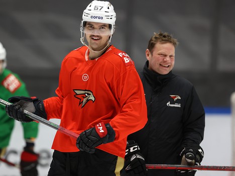 Раскатка «Авангарда» перед матчем в Хабаровске