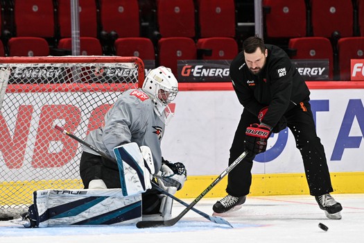 Алексей Мельничук тренируется с «Авангардом»