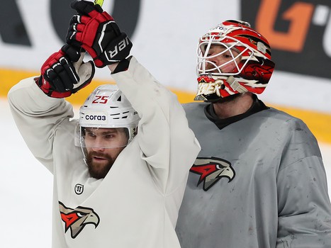 Открытая тренировка «Авангарда» перед стартом финала Востока