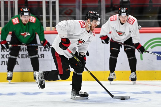 Раскатка «Авангарда» перед пятым матчем серии с «Сибирью»