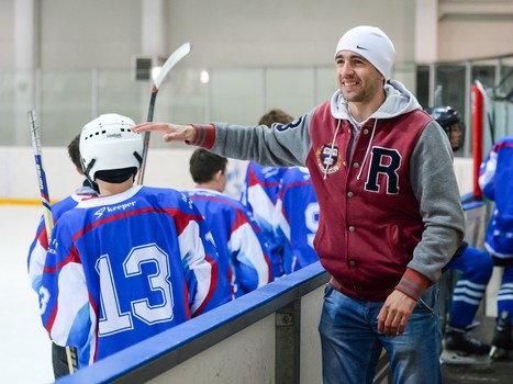 Турнир ХК "Авангард" среди дворовых детских команд в День космонавтики
