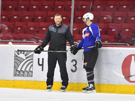 Раскатка "Авангарда" перед выездным матчем с "Трактором"