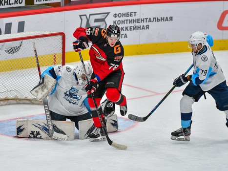 Первая официальная игра на G-Drive Арене: «Омские Ястребы» – «Сибирские Снайперы»