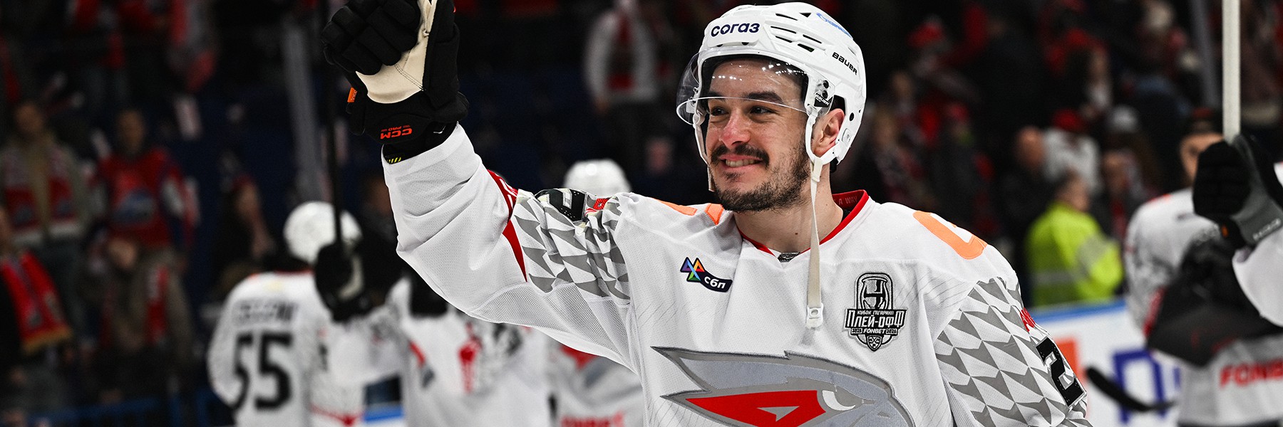 144 МИНУТЫ ШТРАФА | Победная раздевалка «Авангарда» после 2-го матча с «Локомотивом» (ВИДЕО)