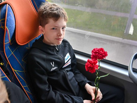 Возложение цветов в Парке Победы