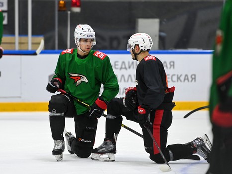 Раскатка «Авангарда» перед матчем в Нижнем Новгороде