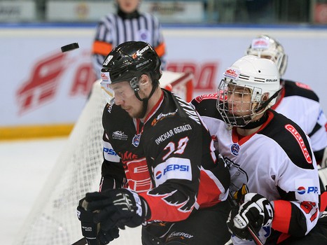 1/4 финала плей-офф МХЛ. Матч №3. "Омские Ястребы" - "Белые Медведи" 6:2