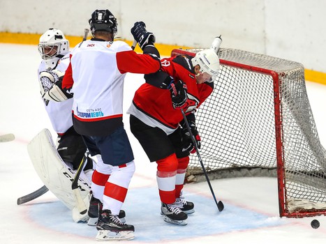 Сборная «Авангард» - Сборная «Газпром нефть» 10:4