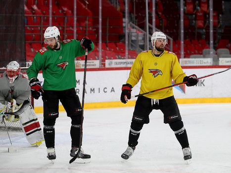 Тренировка «Авангарда» перед матчем в Екатеринбурге