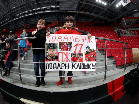 Открытая тренировка «Авангарда» перед домашними матчами финала Кубка Гагарина