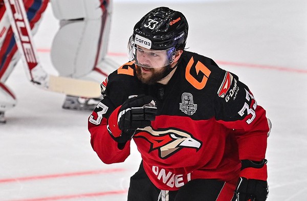 Неожиданный джокер «Авангарда»: поднялся из резерва – и уже дважды забил «Локомотиву»