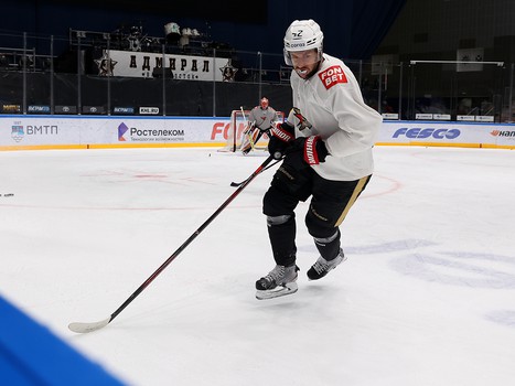 Тренировка «Авангарда» перед матчем во Владивостоке