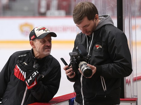Раскатка «Авангарда» перед матчем в Челябинске