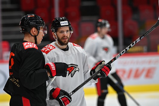 Тренировка «Авангарда» перед матчем с «Трактором»