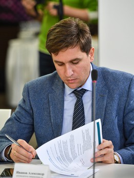 Владимир Шалаев на круглом столе "Люди Омска: социальный капитал города" 