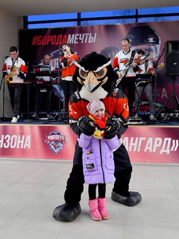 31.03.2019. Фан-зоны "Авангарда" в Омске 