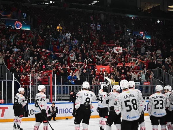 «Авангард» за 12 секунд перевернул матч, СКА прервал кошмарную серию, сразу два курьёзных гола за четыре встречи. Итоги дня в КХЛ