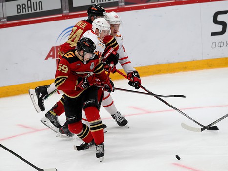 02.03.2021. 1/4 финала, 1 матч. «Авангард» - «Автомобилист» 3:0