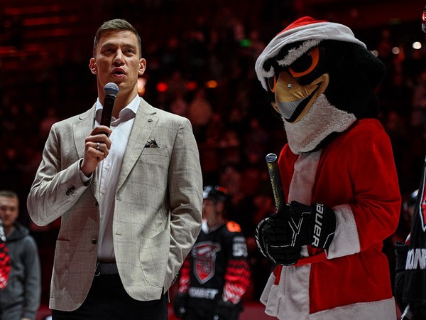 Символические сборные декабря: звёзды и новички