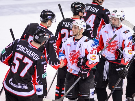 10.04.2015 "Авангард" - "Омские Ястребы" 5:4