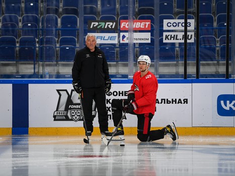 Тренировка «Авангарда» перед матчем в Нижнекамске