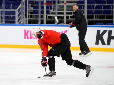Тренировка «Авангарда» перед матчем в Уфе
