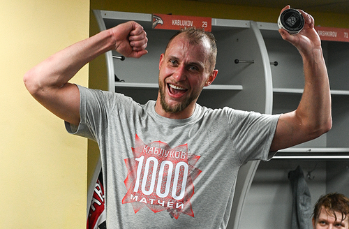 #КАБА1000 | Победная раздевалка «Авангарда» после «Адмирала» | Юбилей Каблукова (ВИДЕО)