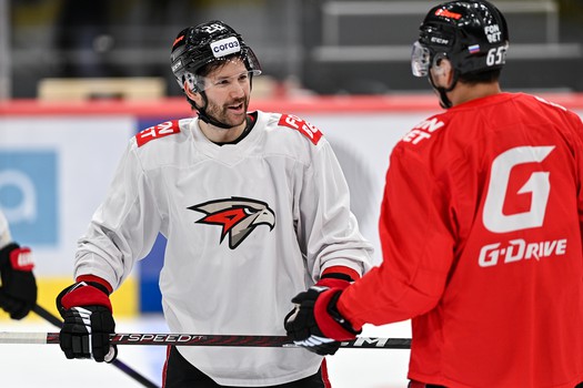 Раскатка «Авангарда» перед пятым матчем серии с «Сибирью»