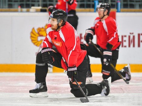 Открытая тренировка "Авангарда" для СМИ перед стартом второго раунда плей-офф