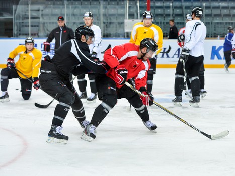 Раскатка "Авангарда" перед матчем с "Магниткой"