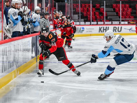 Первая официальная игра на G-Drive Арене: «Омские Ястребы» – «Сибирские Снайперы»