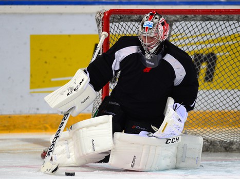 "Авангард" готовится к матчу с "Сибирью"