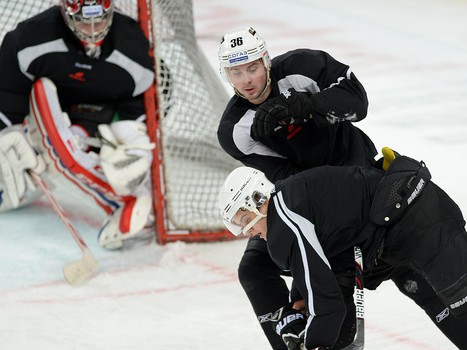"Авангард" приступил к двухразовым тренировкам
