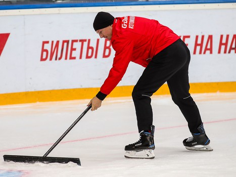 Открытая тренировка «Авангарда» для СМИ