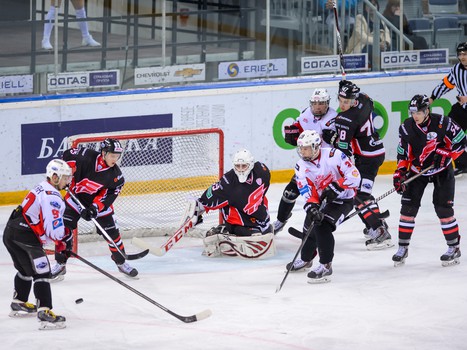 10.04.2015 "Авангард" - "Омские Ястребы" 5:4