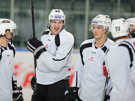 Тренировка "Авангарда" перед выездом по Сибири и Дальнему Востоку