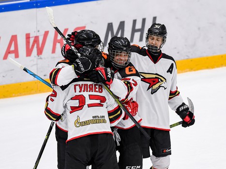 Третий игровой день финала Первенства ЮХЛ в Омске