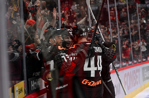 МЫ ИДЁМ ДАЛЬШЕ | Победная раздевалка «Авангарда» после 5-го матча с «Нефтехимиком»