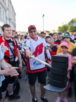 Первая вечеринка Буэнос Летос: Луи Робитайл