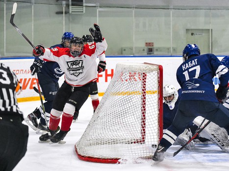 Четвертьфиналы Первенства ЮХЛ в Омске