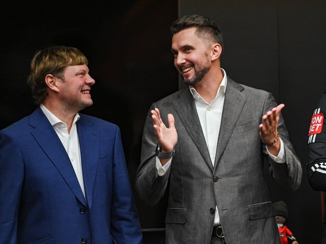 Первая ледовая тренировка «Авангарда»