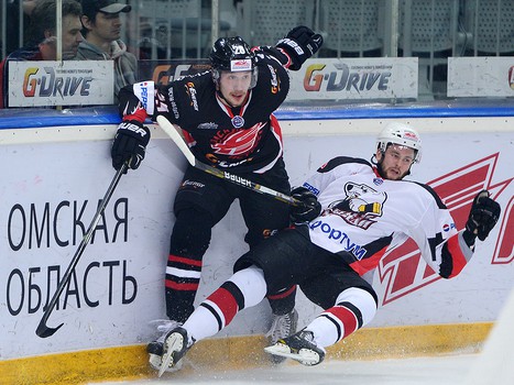 1/4 финала плей-офф МХЛ. Матч №3. "Омские Ястребы" - "Белые Медведи" 6:2