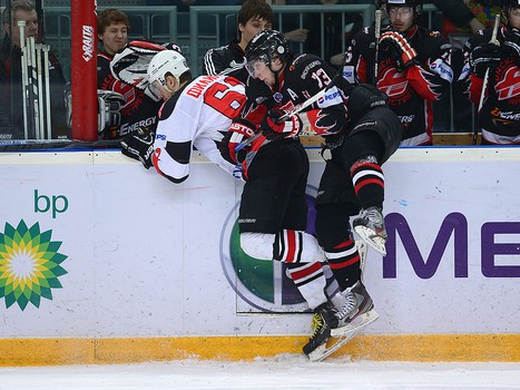 1/4 финала плей-офф МХЛ. Матч №3. "Омские Ястребы" - "Белые Медведи" 6:2