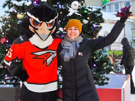 Выходные с «Авангардом» на городском катке на Бударина