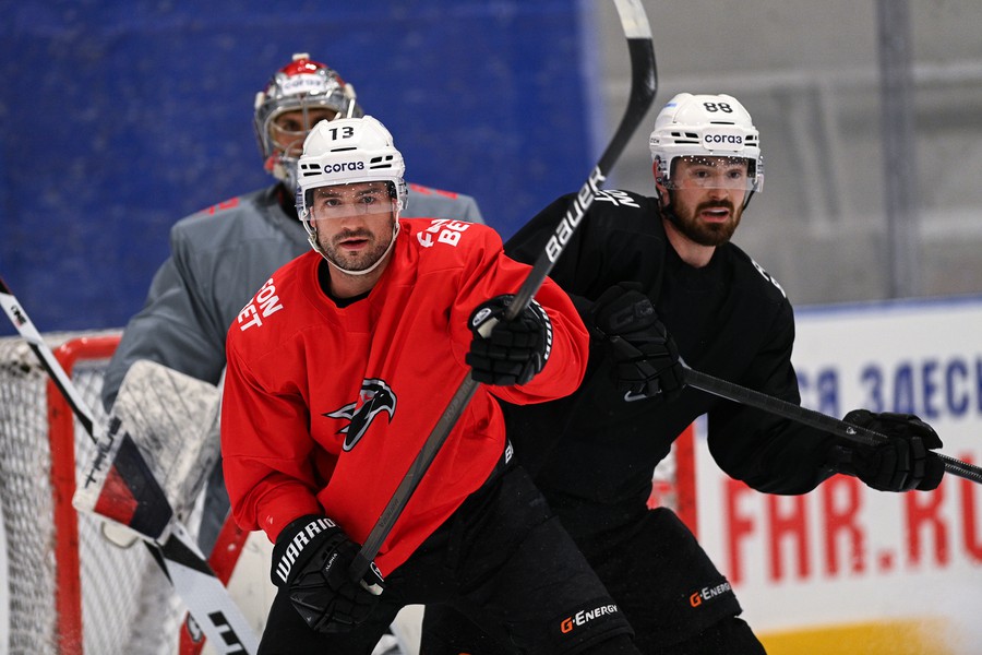 Тренировка «Авангарда» перед матчем в Новосибирске