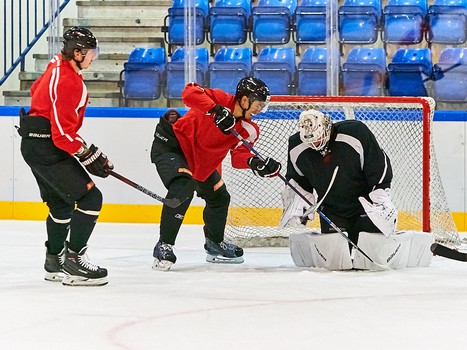 Первая тренировка "Авангарда" на сборе в Финляндии