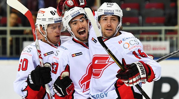 Надежная оборона, 40 сейвов Фурха и убойный бросок Кутейкина. Итоги матча "Динамо" Р - "Авангард" 1:2 (ВИДЕО + ИНФОГРАФИКА)